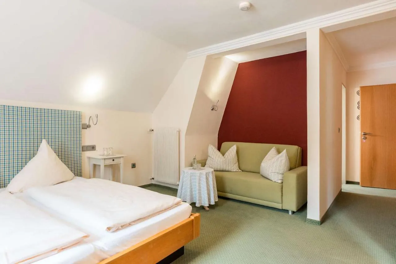 *** Hotel Gasthof Krone Kinding Germany